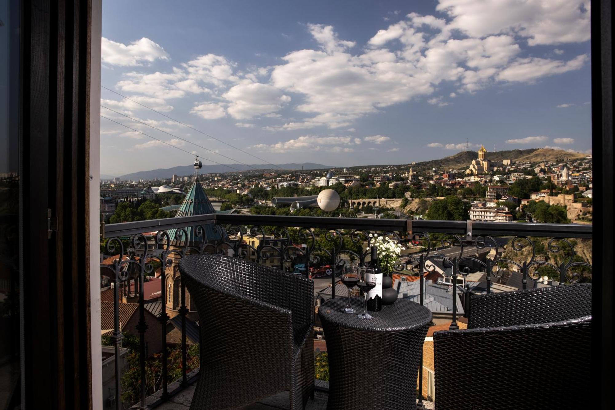 Citadel Narikala Hotel Tbilisi Exterior foto